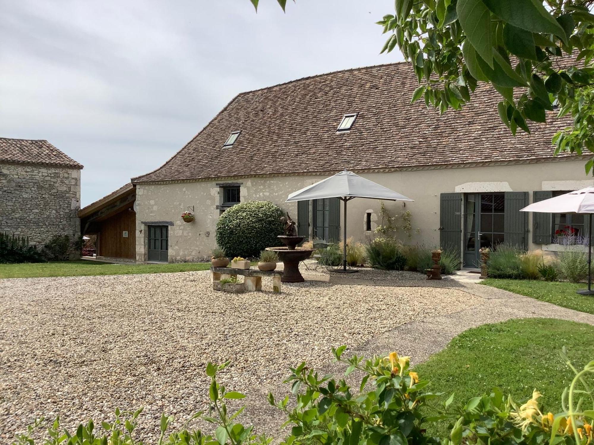 Bardou La Ferme Buissonniere Bed & Breakfast エクステリア 写真